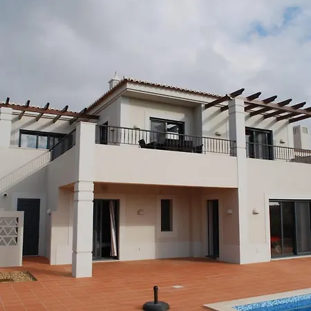 Villa Carvoeiro Sleeps 6 With Pool Air Con And Wifi
