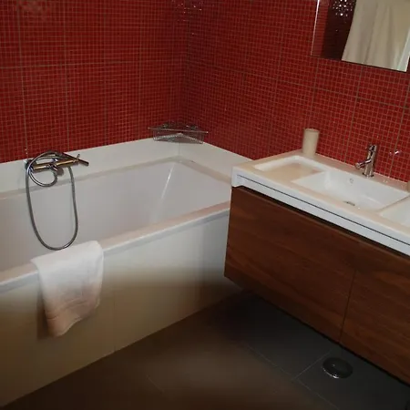 Villa Carvoeiro Sleeps 6 With Pool Air Con And Wifi *